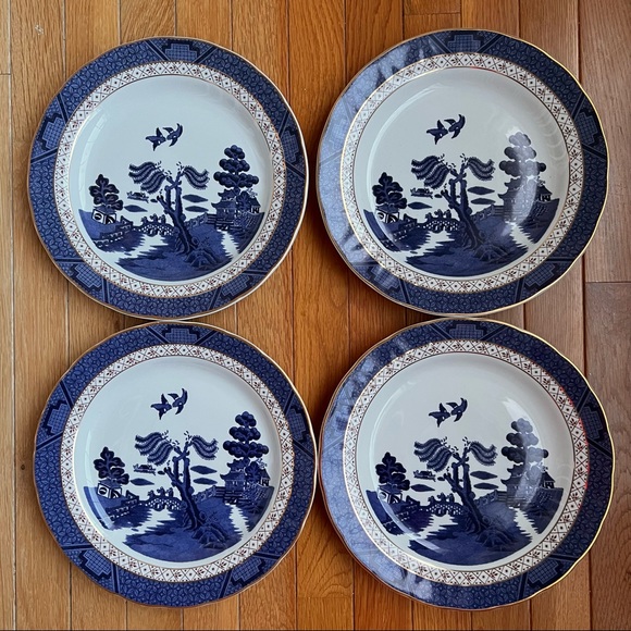 New ROYAL DOULTON Dinner Plate REAL OLD WILLOW Fine Porcelain